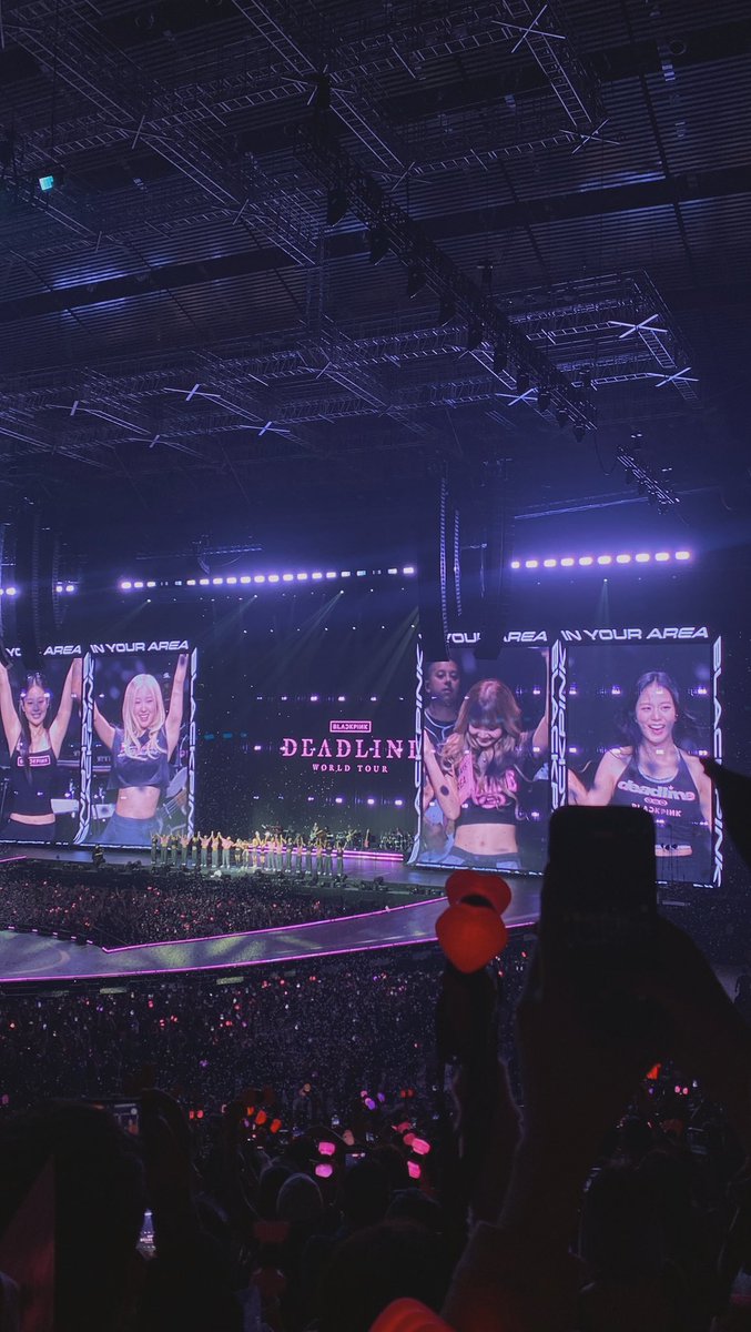 chaaamoy's tweet photo. i’m so deeply grateful for the joy &amp; comfort I shared with these people. october might be the hardest month this year, yet somehow november became the one that made me feel most alive… my best birth month so far. 🥰❤️‍🩹 thank you, Lord. 🙏🏼✨ https://t.co/0l1QbkfeZ3
