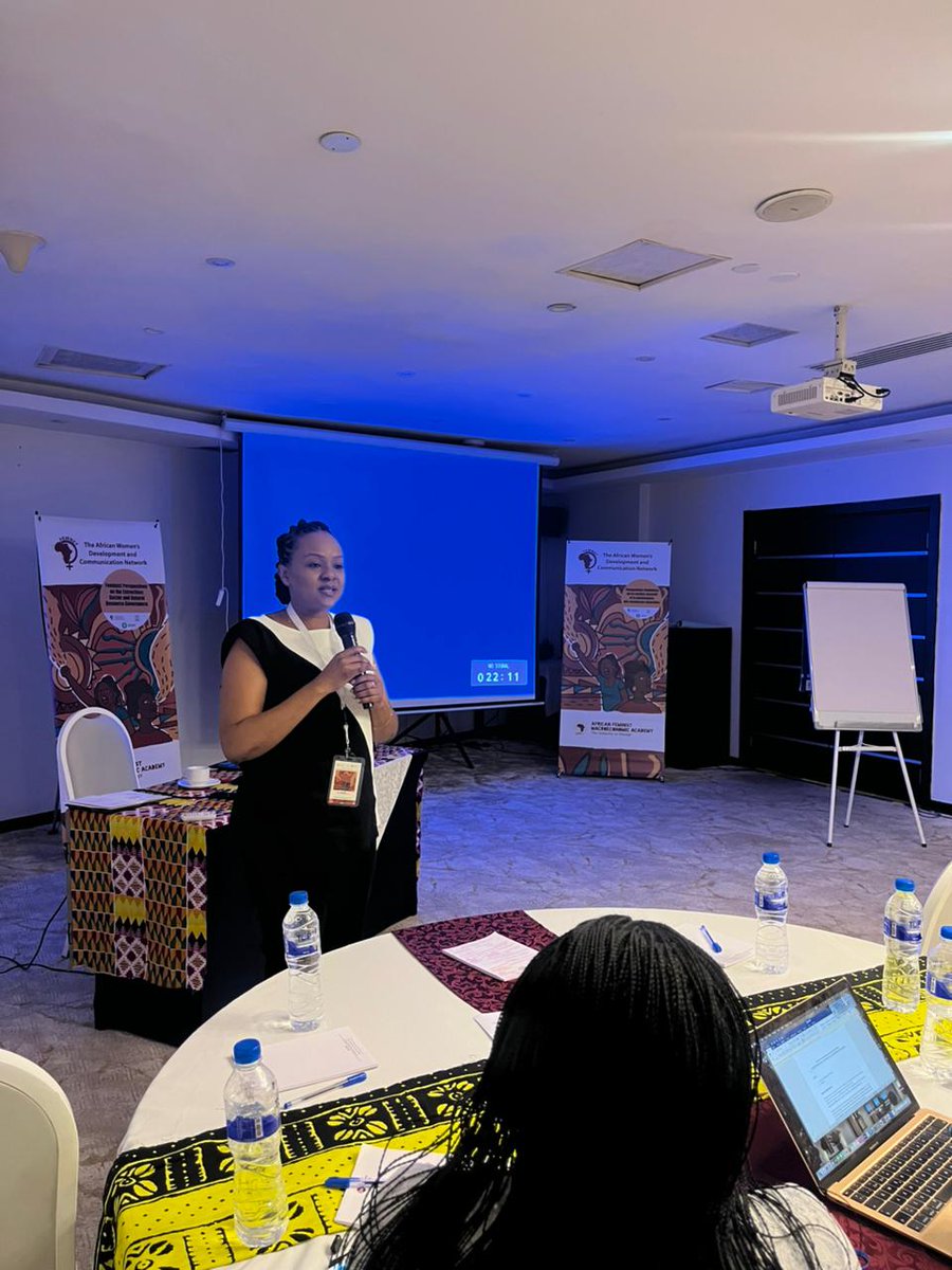 FemnetProg's tweet image. African Feminisms centre care, community wellbeing, and collective liberation  a sharp contrast to racial capitalism, extractivism, and patriarchal growth models.
Feminist Economics vs. Mainstream Economics:
While mainstream macroeconomics glorifies money, machines, and men,…