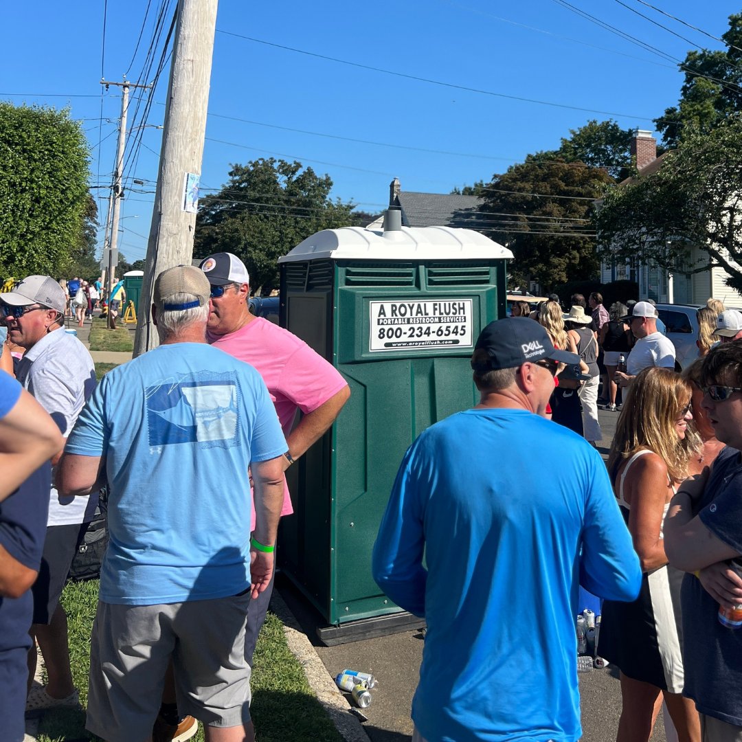 When the crowd shows up, so do we. Looking for a quote for your next event? Visit aroyalflush.com today!

#aroyalflush #portablerestroom #restroomtrailer #construction #event #portapottyrental #toiletrental