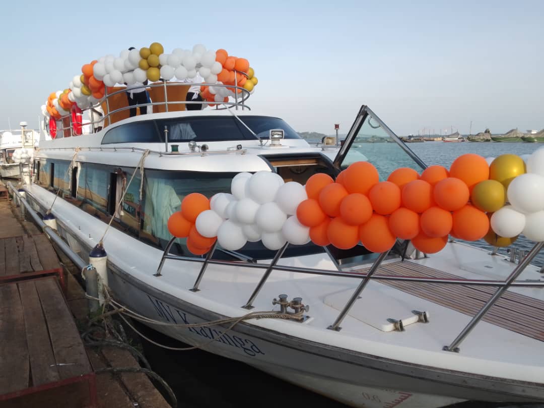 The Great Lakes Collection tweet media