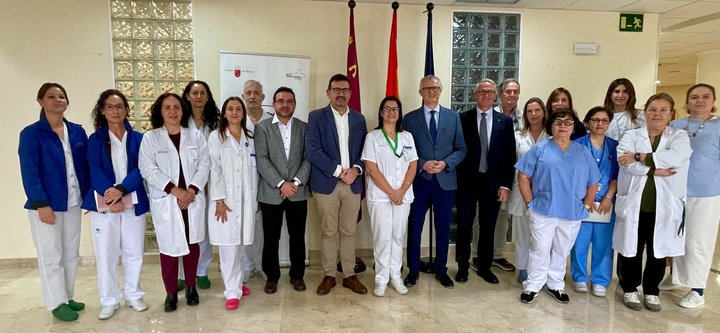 🏆🏅Premiado el hospital Lorenzo Guirao de #Cieza por mejorar el tratamiento de lesiones por presión.

El Sistema Nacional de Salud lo ha reconocido por la puesta en marcha de una práctica que mejora la seguridad del paciente en la incidencia de estas heridas.

Noticia: