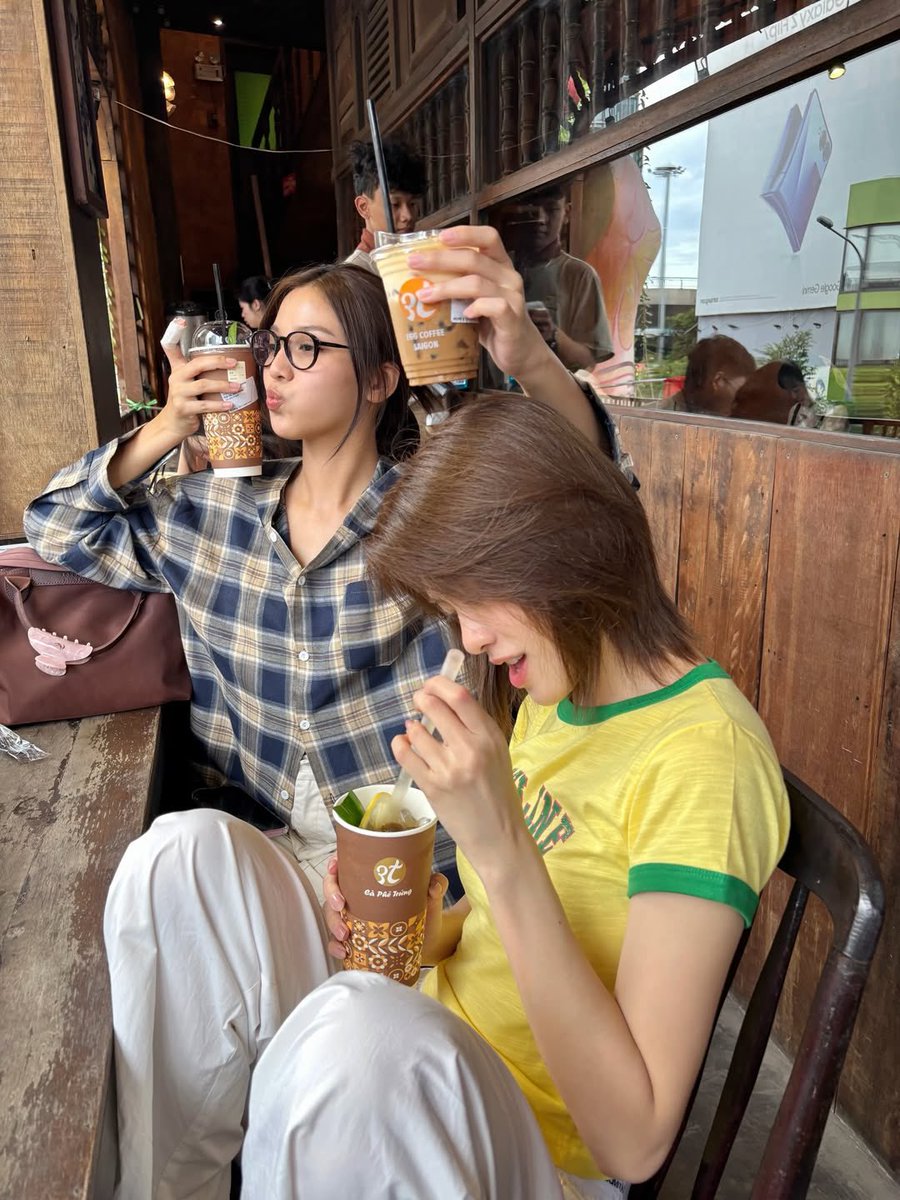 e3lludi's tweet image. เหมือนสิ่งนั้นมากอะ