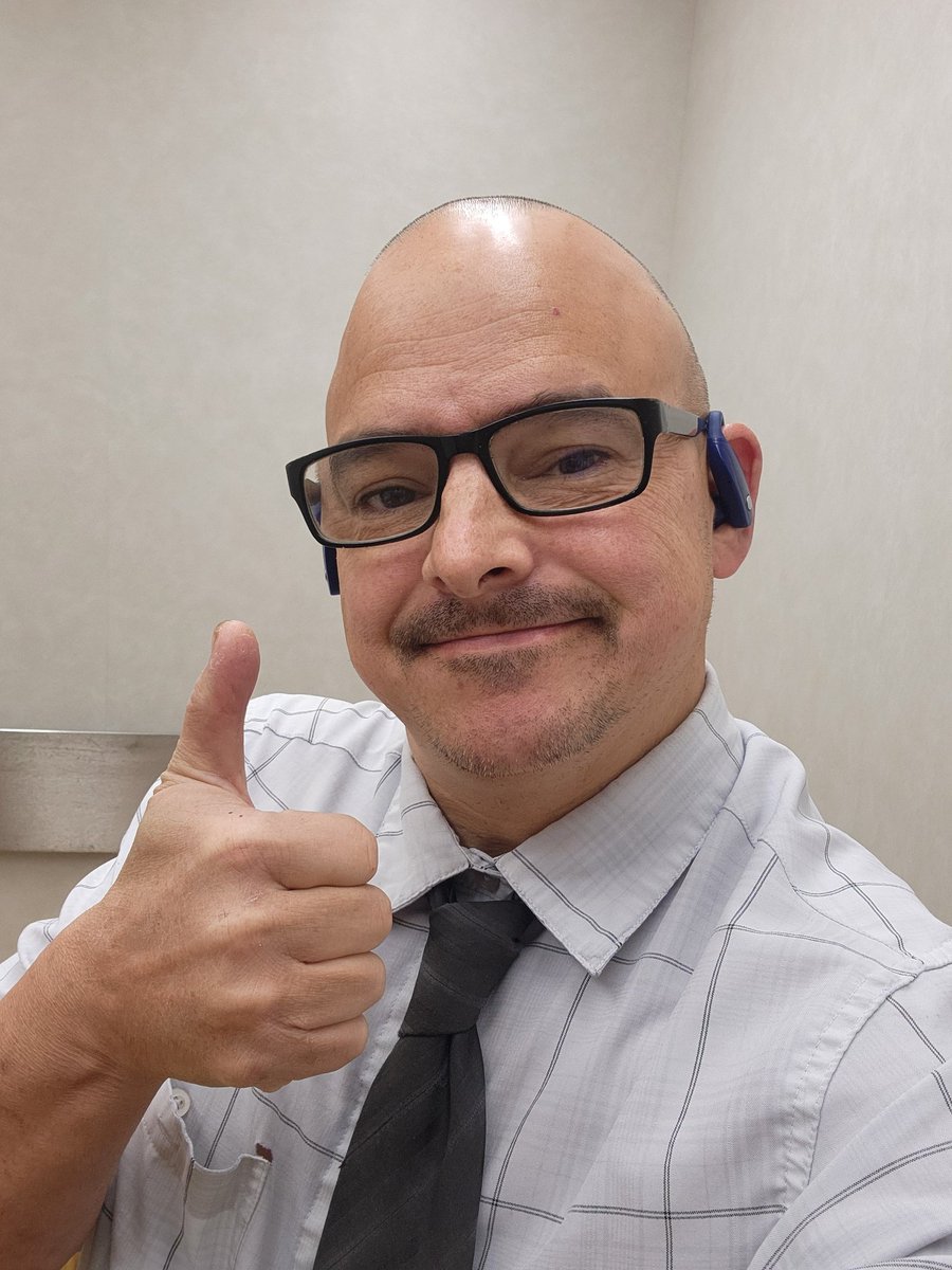 PositPromoter's tweet image. Let&apos;s turn this good monday into a magnificent one 🙂

Promote yourself in the comments.  Let&apos;s grow and be successful together. Feel free to promote someone else too 😎

Reposts Appreciated 👍
#MondayMotivation #MondayVibes #ShareInspireConquer