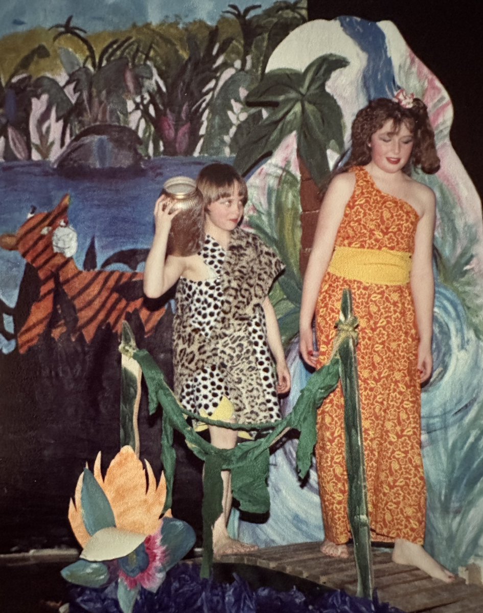GowandaCSD's tweet image. 𝗧𝗛𝗘 𝗝𝗨𝗡𝗚𝗟𝗘 𝗕𝗢𝗢𝗞
First presented in 1980 at Gowanda Middle School, “The Jungle Book” – an adventure by Rudyard Kipling – returned to the stage in 1989. It was most recently produced in 2005. 🐯🐻🐍🎼

#MusicMonday #MemoryLaneMonday #wearegowanda #50yearsofmusicals