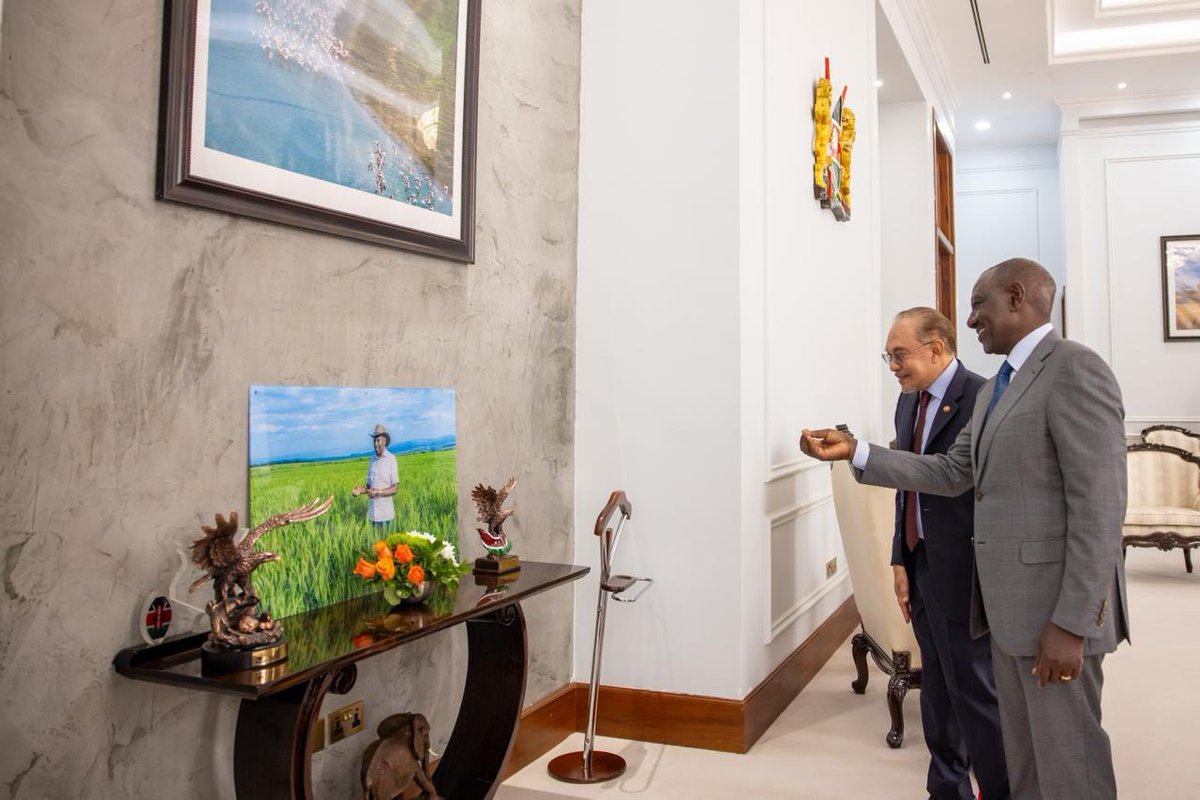 rebecca_miano's tweet image. Memorandum of Understanding on Co-operation in the field of Tourism  between Kenya  and Malaysia 🇰🇪🇲🇾. 

This MoU is a commitment between two friendly nations focusing on joint marketing campaigns, integrating Muslim Friendly Tourism (MFT) and boosting eco-tourism and community…