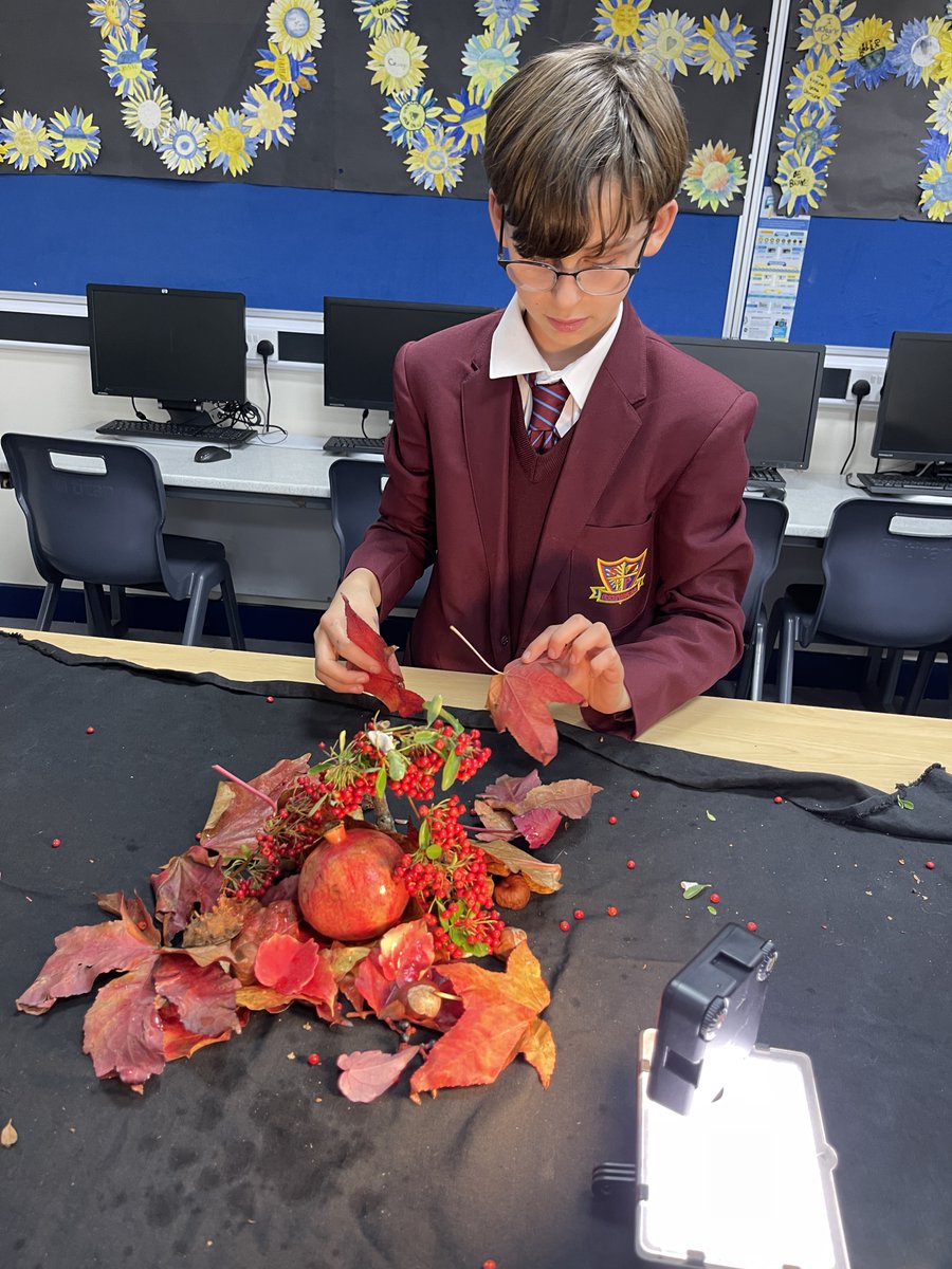StPaulsSurrey's tweet image. Students in our Friday Click Photography Enrichment group have been exploring macro lens photography, resulting in some stunning and vibrant autumn images. #enrichment #enrichmentactivities #photography #macrolensphotography