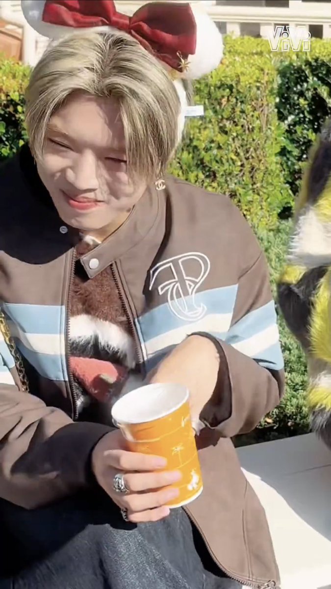 えびせんです♡プクラジ♡、ゴールデントパーズ、バイカラースモーキーetc. EBCCO | カドスト | KADOKAWA公式オンラインショップ