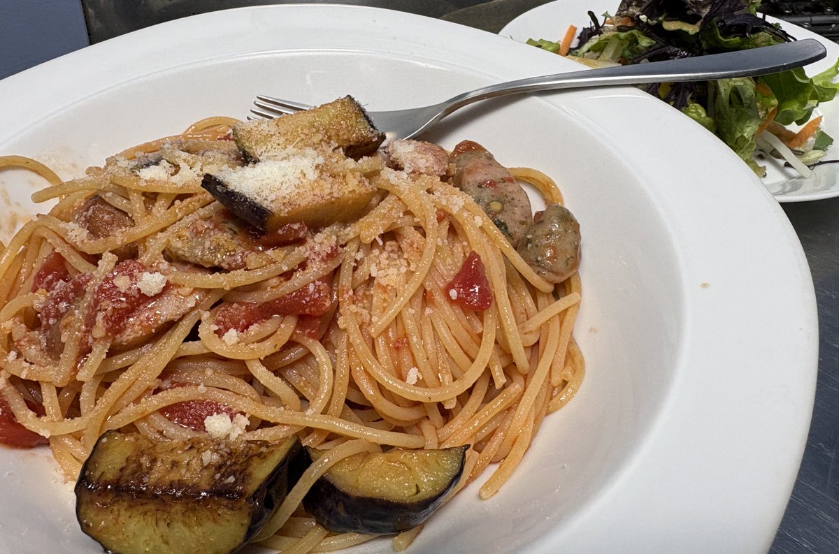 WolfAdd9's tweet image. 賄いのパスタが美味い…