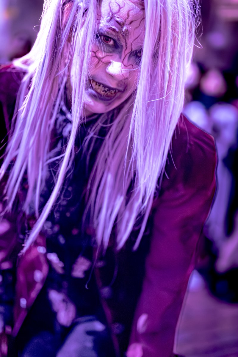 sj_bus's tweet image. ぞんびに対して「髪が長かった頃」ていう概念が存在するのだいぶ味わい深い。