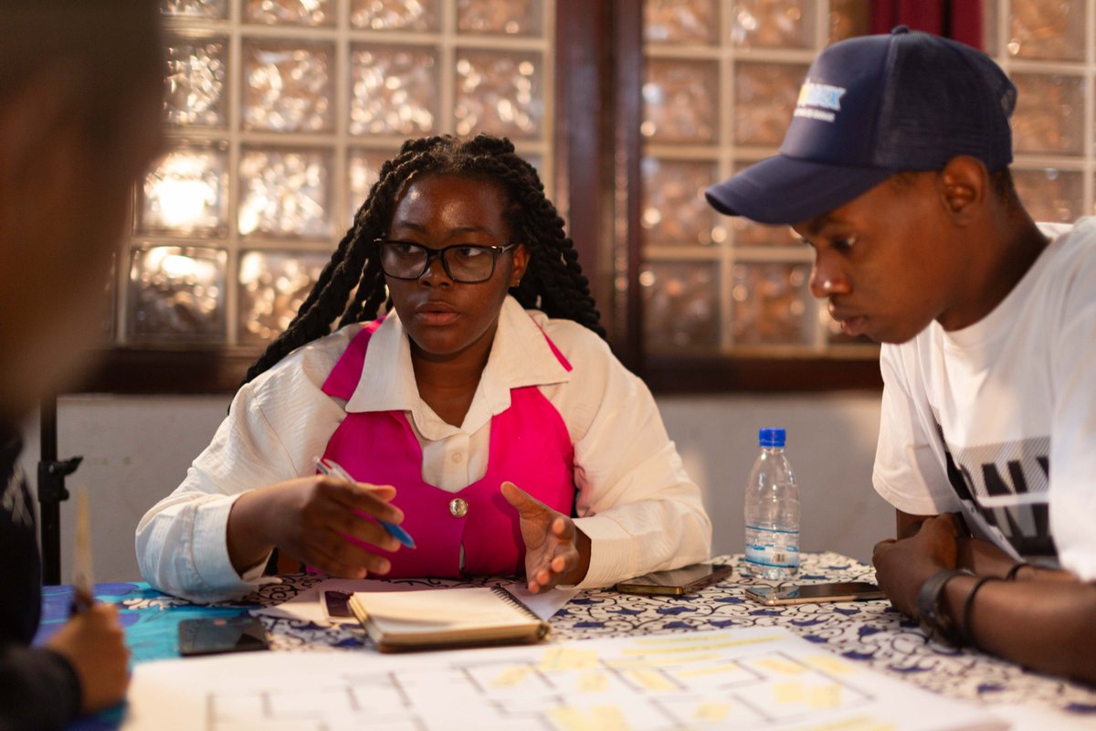 Centro Cultural de España en Bata tweet media