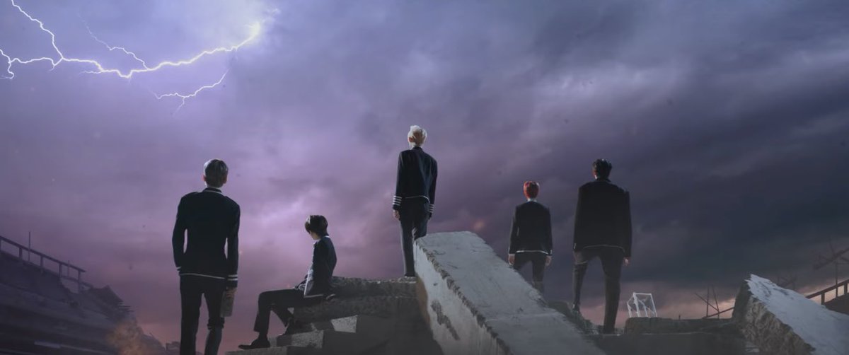 gumcats's tweet image. missing the magical world of these five princes