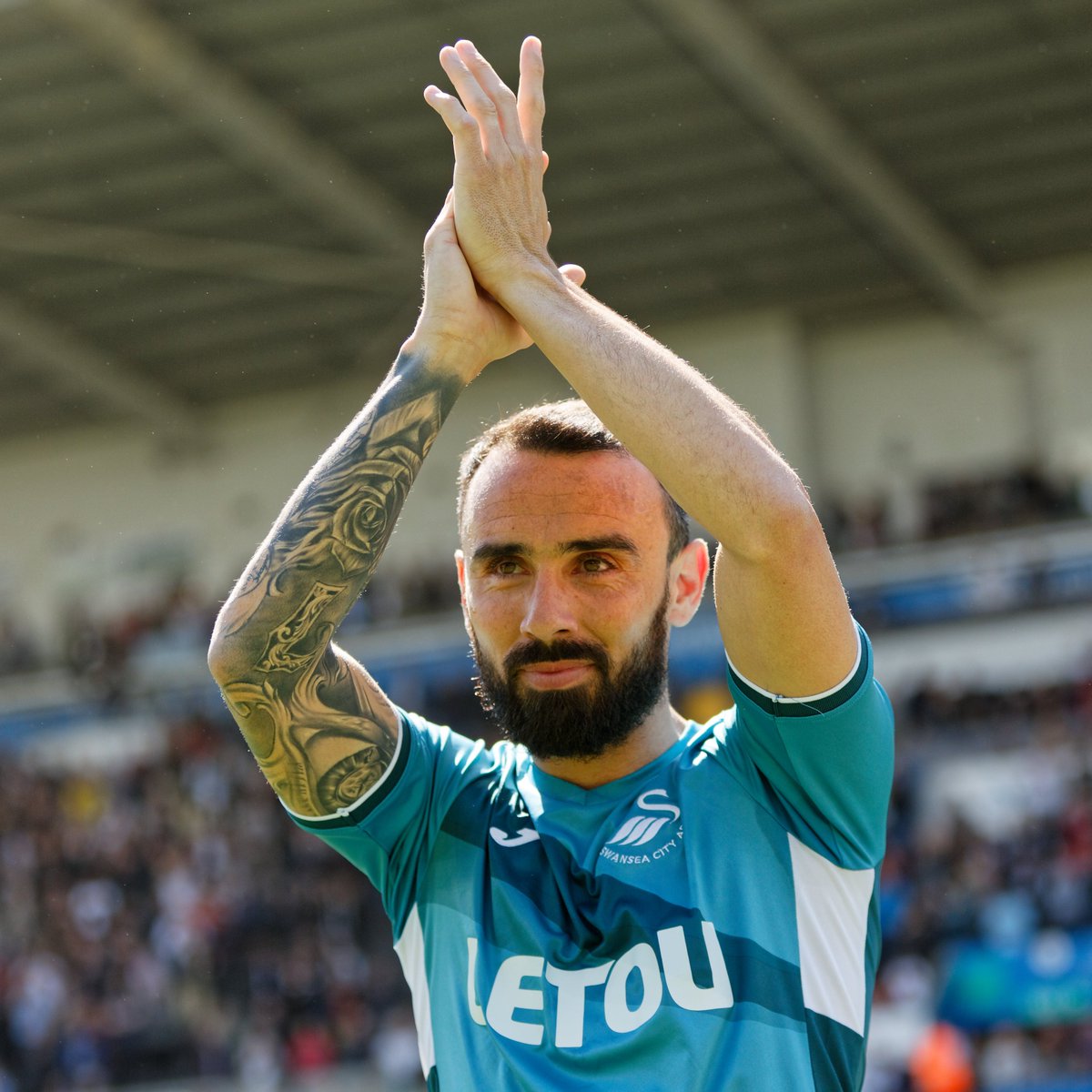SwansOfficial's tweet image. Legends 🫶

Leon Britton has joined the coaching team on a short-term basis, while Joe Allen will also assist with the transition.