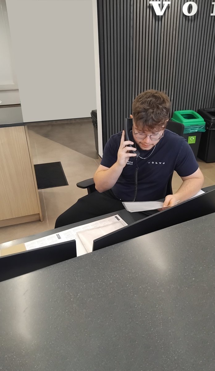 HartshorneGroup's tweet image. Our second year HGV technician apprentices have been developing not only their technical abilities but also their understanding of how our business operates as a whole. 

Full story: facebook.com/HartshorneGrou…

#HGVTechnicianApprentices #DevelopingTheFuture #InvestingInTheFuture