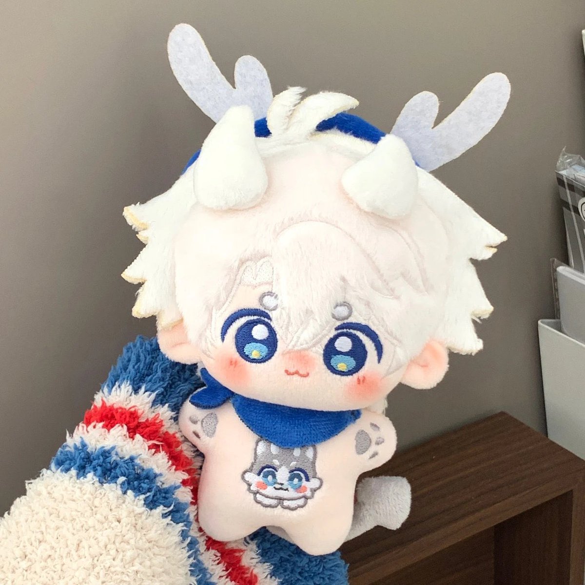 [🇮🇩GO] 

HSR Phainon 10 cm doll - Milky Coco🥛 

💰 Doll - IDR 255k || DP 175k || $20 ea
🔅 Horn &amp; Tails - IDR 25k || $2 ea [fixed]
🔅 Beret &amp; Scarf - IDR 55k || $5 [add on]
🧸 size 10 cm • naked starfish body 
✅ est shipping ems + tax [bersih]
🌐 shipping worldwide 🆗
🚛