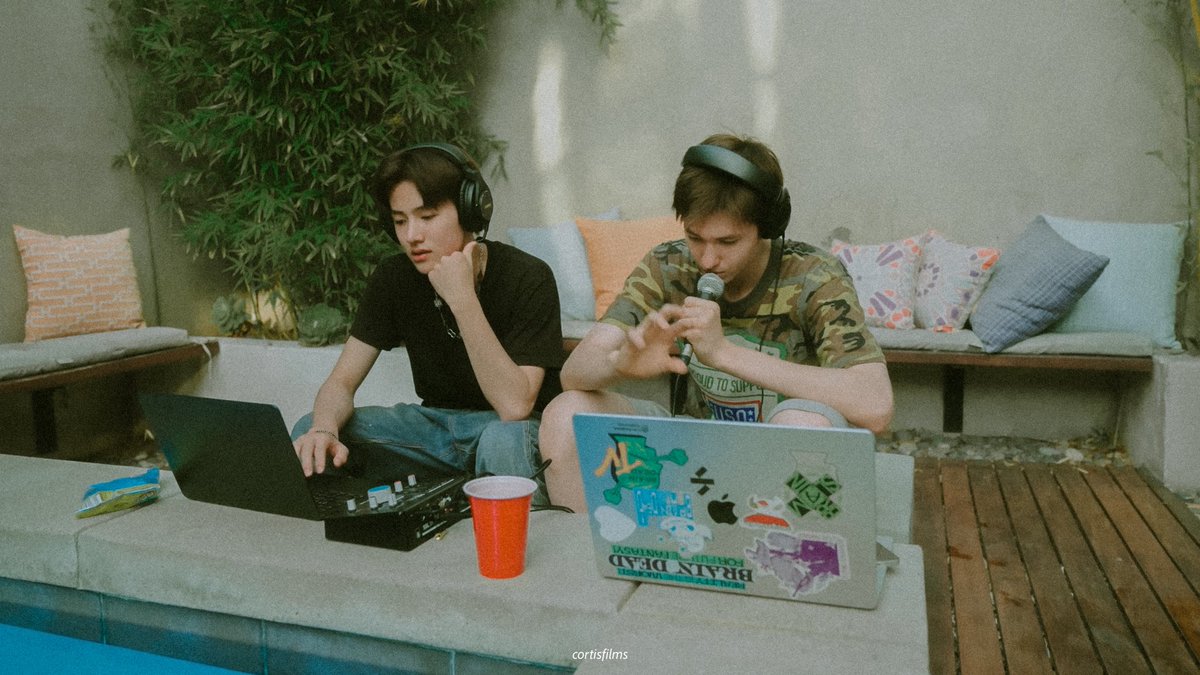 cortisfilms's tweet image. prod. eomparkz