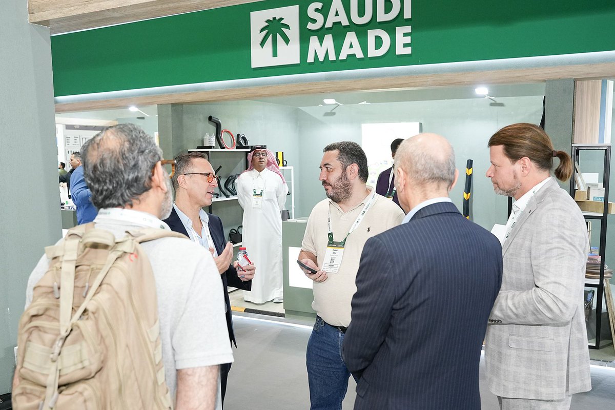 MetaraCo's tweet image. We’re excited to kick off Day 1 at The Big 5!

Our team is ready to meet you and share insights on latest paving solutions designed for durability, aesthetics, and sustainability.

📍 Find us at Hall: SS1, Booth: E141

Let’s collaborate and build better together!

#TheBig5 #dubai