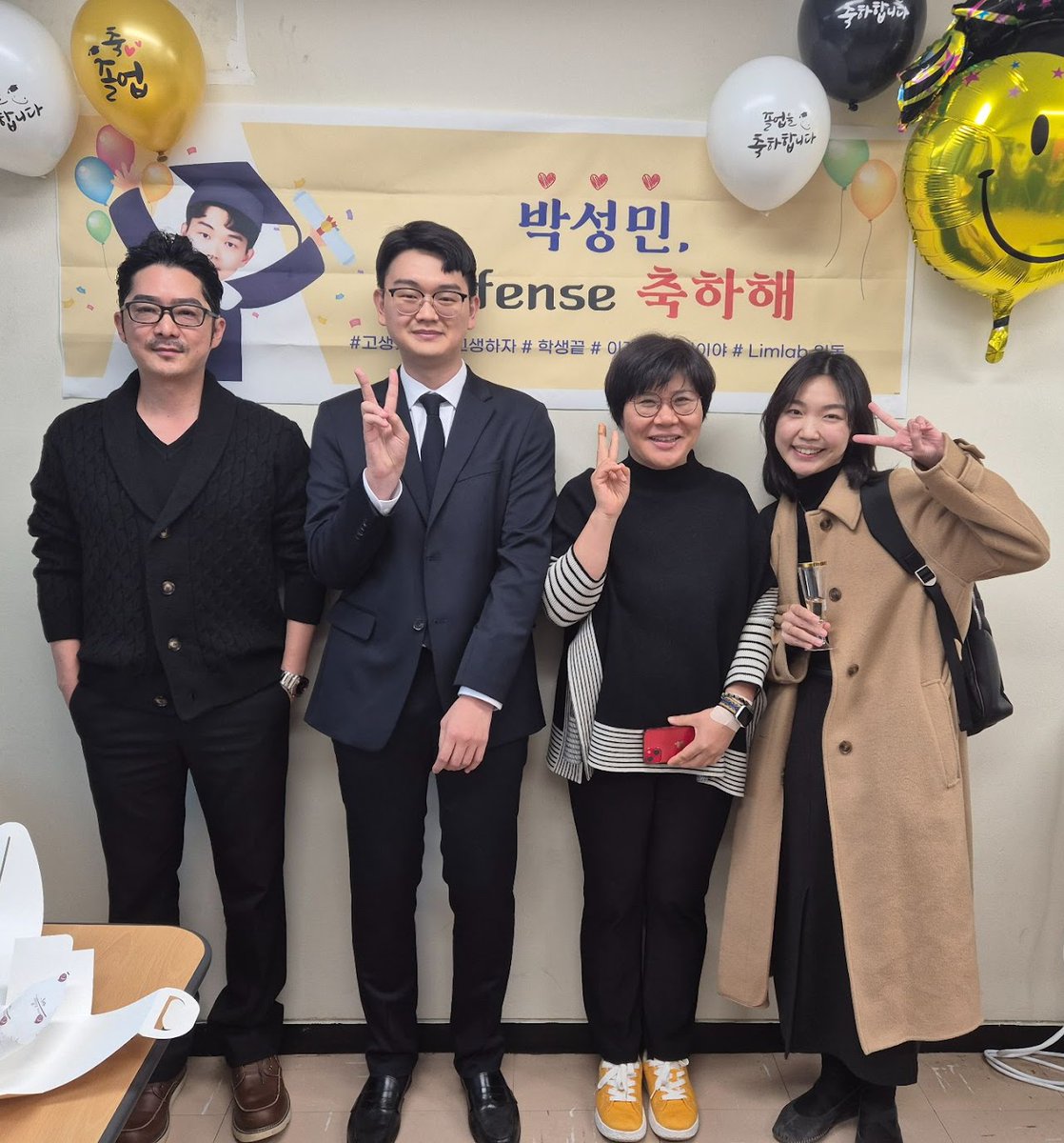 LimLab_KAIST's tweet photo. Congrats, Seongmin, for your successful PhD defense~~~!!! https://t.co/dzIncQ23Jy