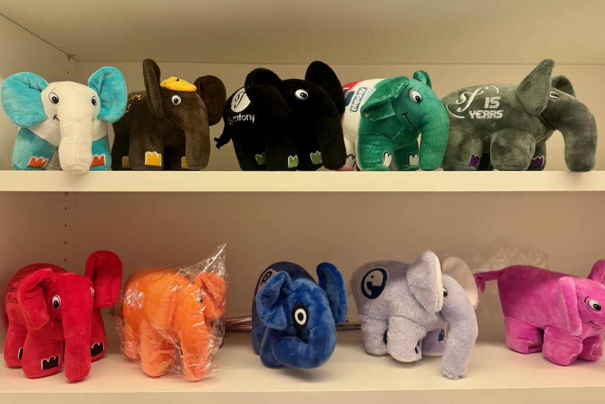 ElePHPant_frl's tweet image. Anyone attending the #SymfonyCon in Amsterdam 27/28 Nov 2025? 
They will sell a #FrankenPHP #elephpant there. I would love to obtain one. Can you buy one (or more) for me?

I have a nice #elephpant as thank you! (pick one below) ⬇