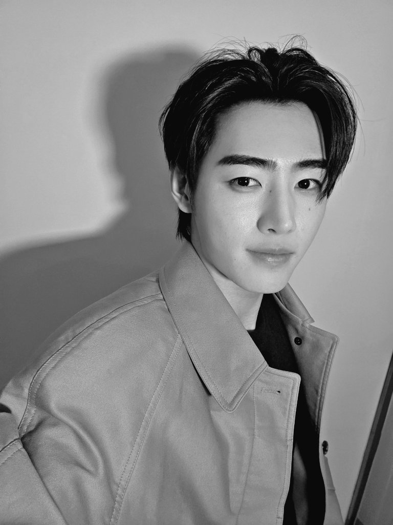 성훈 tweet media