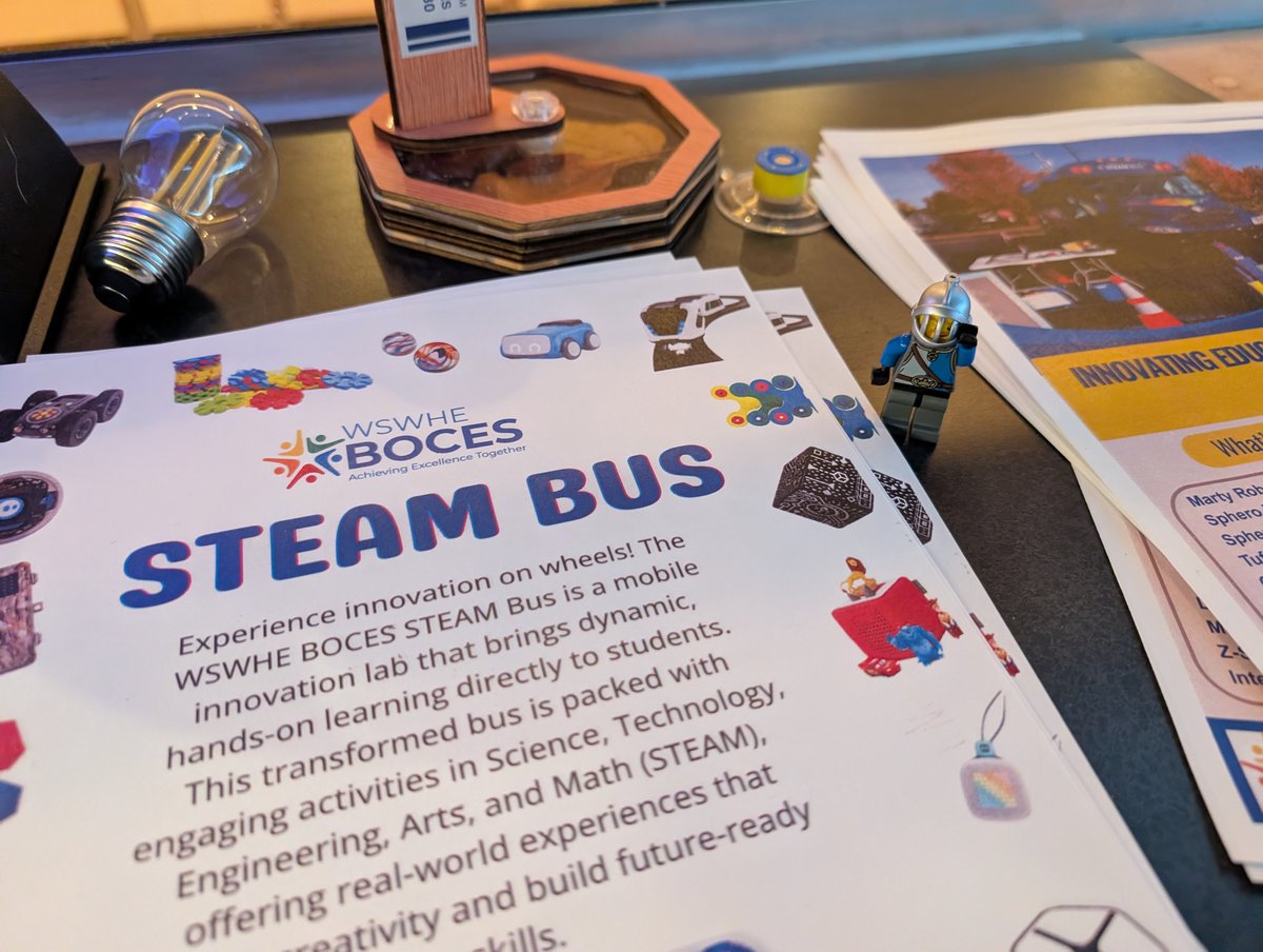 Sir Prise checking out the <a href="/WSWHEBOCES/">WSWHE BOCES</a> STEAM Bus <a href="/NYSCATE/">NYSCATE 💡💻</a>    making connections