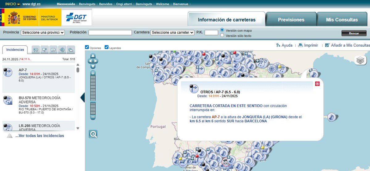 La situación meteorológica por #nieve❄️, condiciona la circulación en diversas carreteras. Consulta @DGT e infórmate sobre la situación actualizada del #tráfico: obligación del uso de cadenas o⛔️de tránsito de camiones.
👉infocar.dgt.es/etraffic/