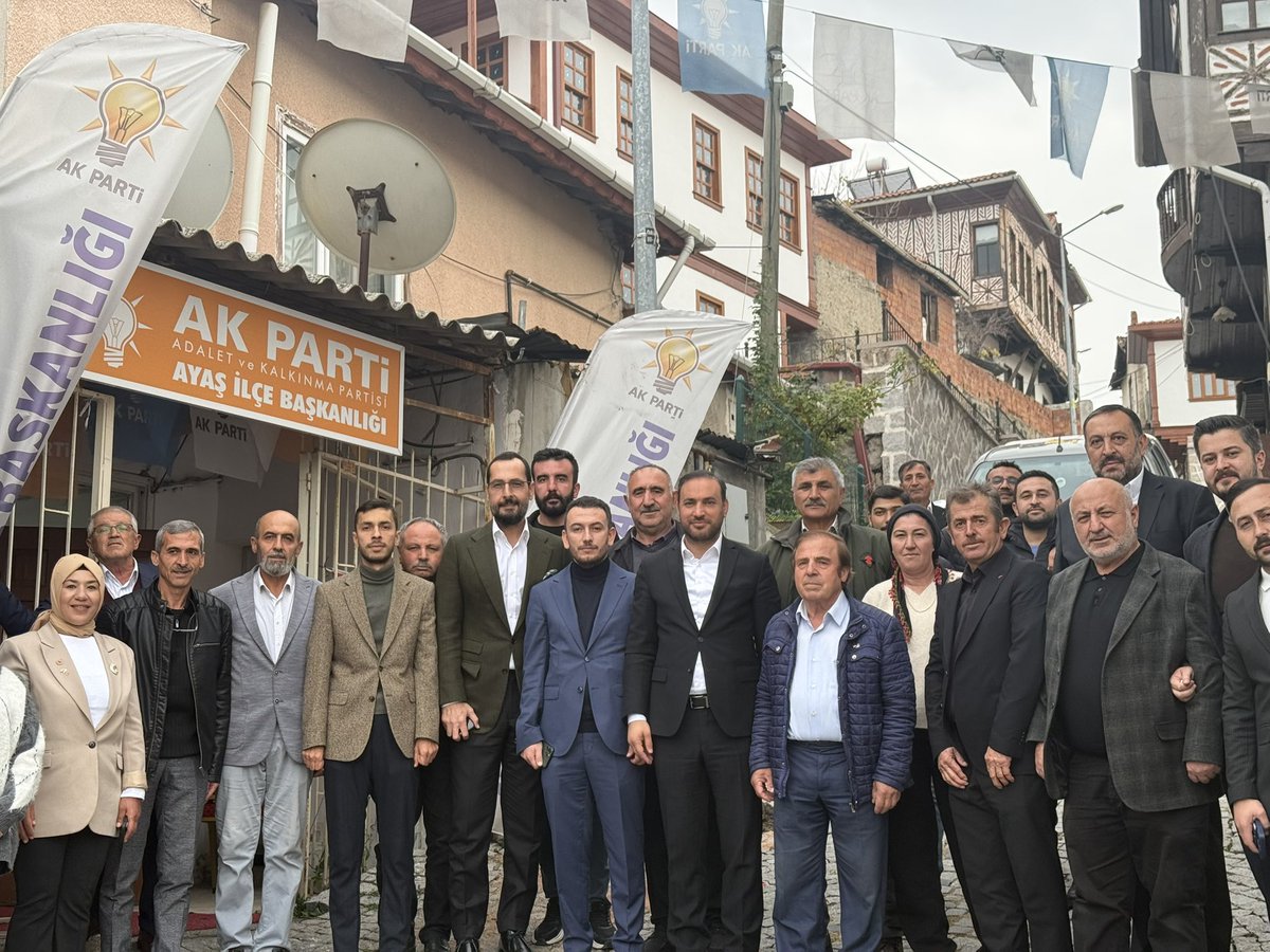 Ayaş ilçe Başkanlığımızda Genel Merkez Teşkilat Başkan yardımcımız <a href="/mcihatsezal/">Mehmet Cihat Sezal</a> Başkanımızla Teşkilat mensuplarımızın katılımıyla Temayül yoklamasını gerçekleştirdik.

Sonuçları itibarıyla hayırlara vesile olmasını diliyorum.