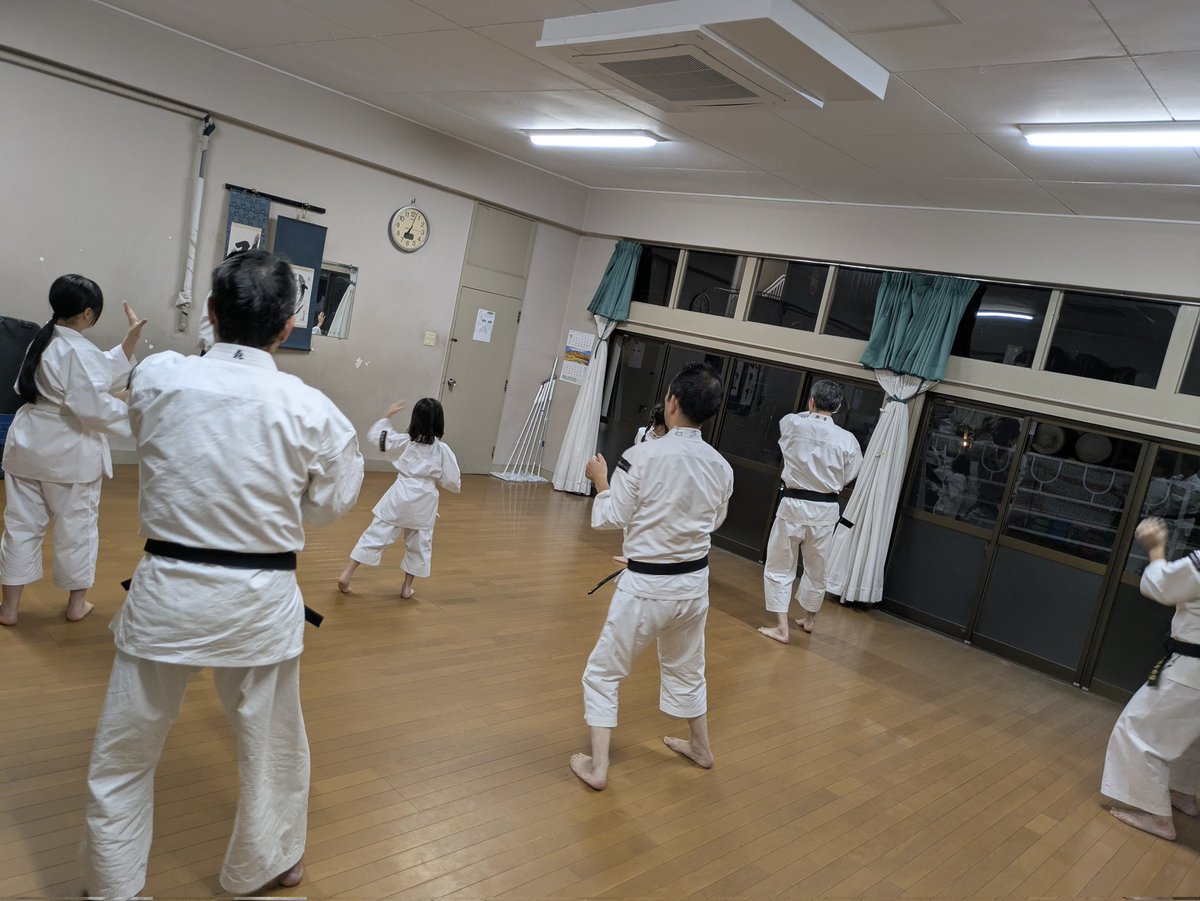 shorinjikemupo's tweet image. そして今日(11/24)夜
横浜清水ケ丘道院稽古