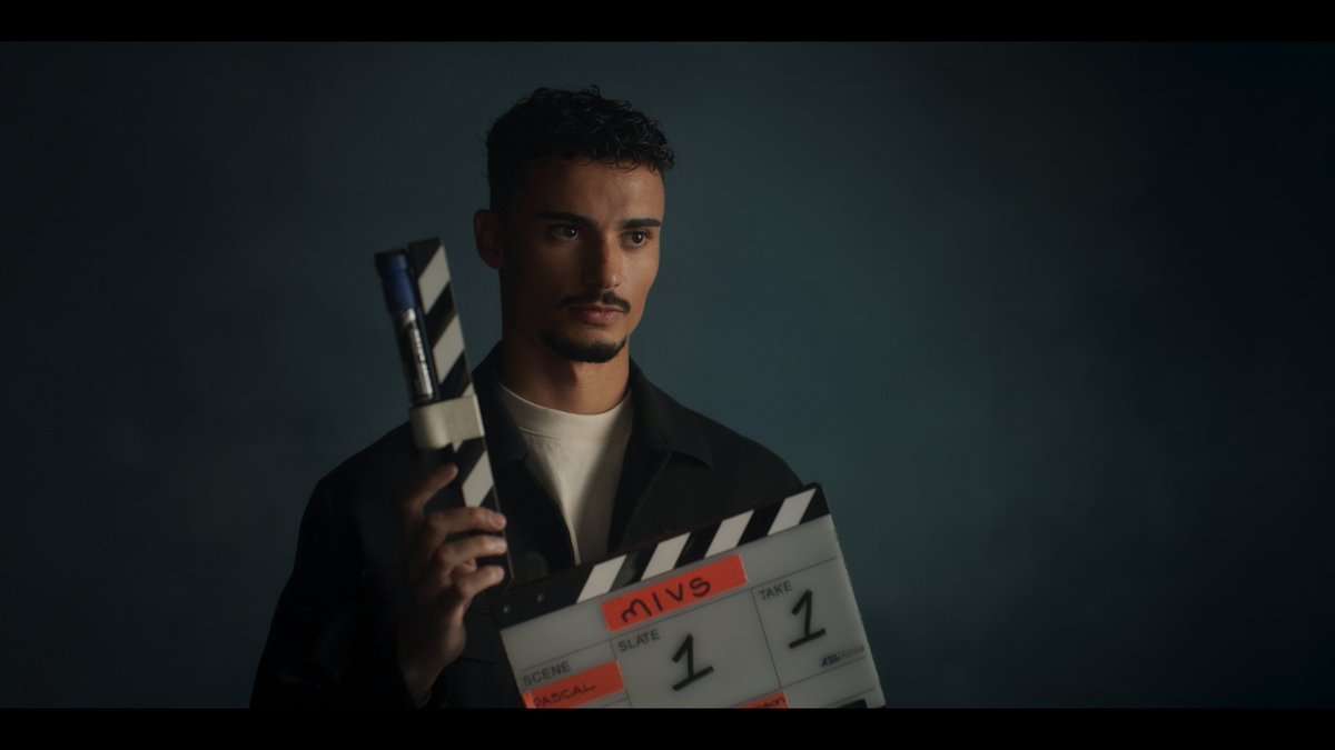 fe_notebook's tweet image. The second season of &apos;Driver&apos; @FIAFormulaE doco is back later this week. FE Notebook founder Sam Smith lends his expert opinion in another engrossing series featuring Pascal Wehrlein @oliverrowland1 Taylor Barnard @afelixdacosta and @DanTicktum #FormulaE