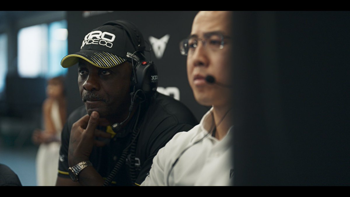 fe_notebook's tweet image. The second season of &apos;Driver&apos; @FIAFormulaE doco is back later this week. FE Notebook founder Sam Smith lends his expert opinion in another engrossing series featuring Pascal Wehrlein @oliverrowland1 Taylor Barnard @afelixdacosta and @DanTicktum #FormulaE