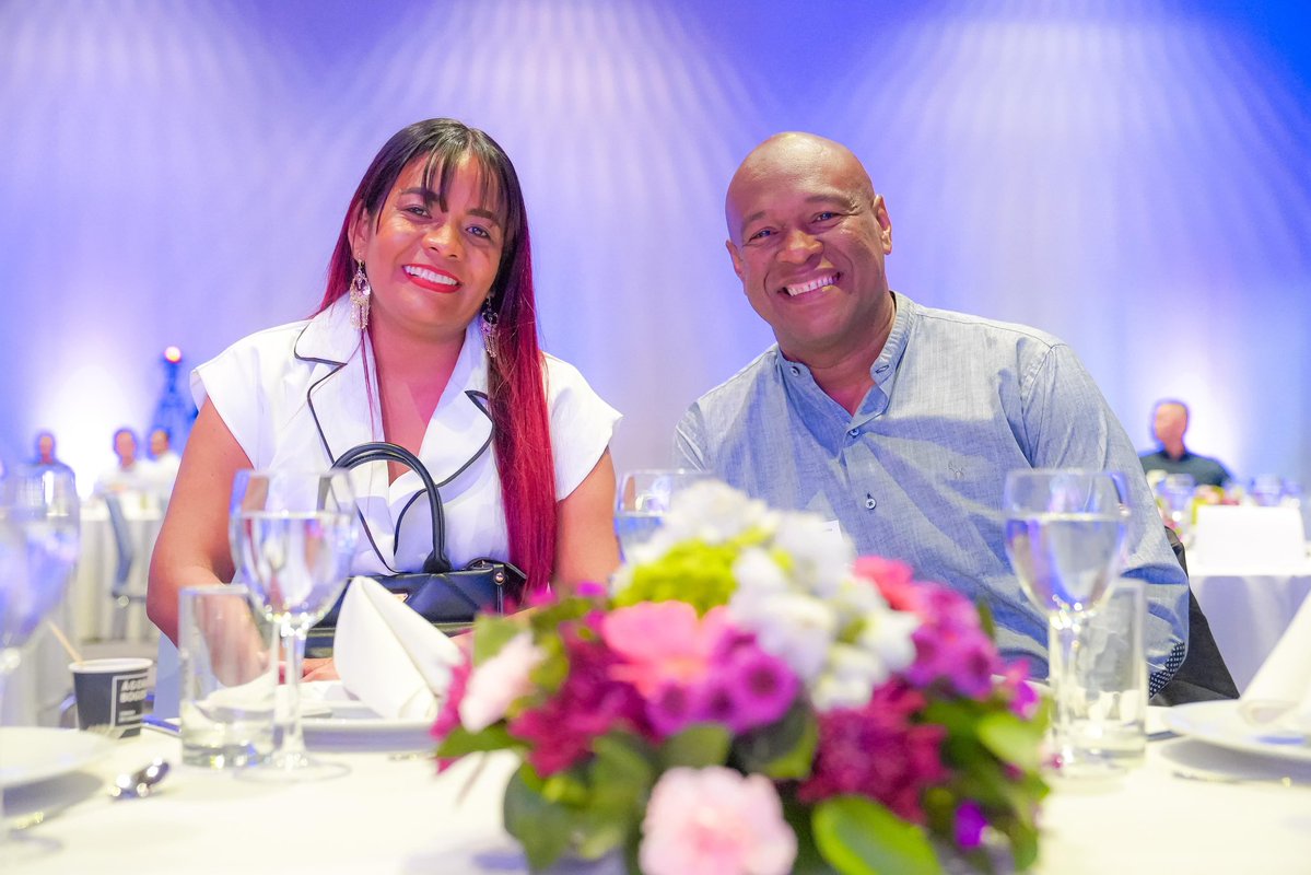 Mineducacion's tweet image. La Noche de la Excelencia 2025 nos recuerda que Colombia se transforma desde las aulas.
Gracias a quienes enseñan, cuidan, acompañan e innovan. Hoy celebramos su liderazgo y su impacto en todo el país. 🇨🇴