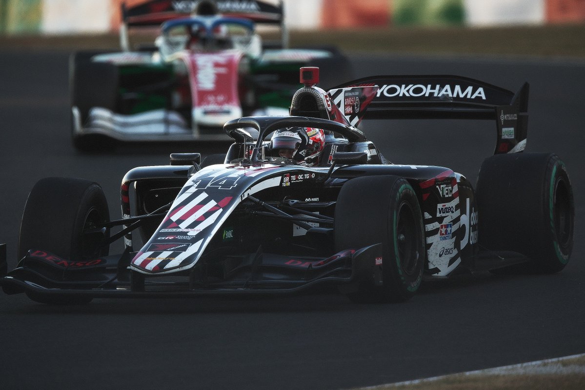 takusuzu's tweet image. 私にとっても2024年の2＆4レース以来のSF。
やっぱりフォーミュラレースは最高！
これで、今シーズンのサーキット行脚は終わり。西に東にと走り回って忙しい1年でしたが、皆さんに優しくしてもらって、本当に感謝してます。
また、サーキットで会えることを楽しみにしてます！

#SFormula