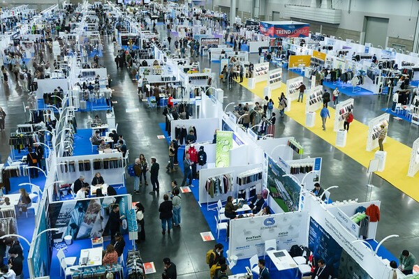 KnittingIndustr's tweet image. Portland increases momentum for Performance Days...

Read more - knittingindustry.com/portland-incre…
#PerformanceDays #FunctionalFabrics #OutdoorTextiles #PortlandEvents #TextileInnovation #SustainableFashion #TextileIndustry #PerformanceTextiles #TradeShow #FunctionalFashion