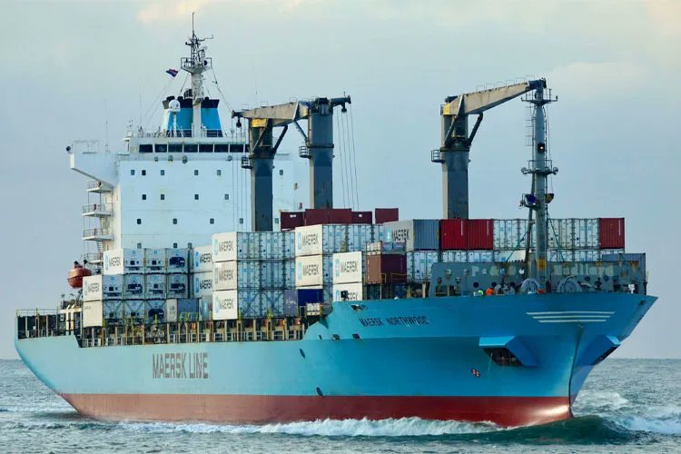newsatseacom's tweet image. Two container ships for Negmar

Negmar Shipping announced the purchase of two 2,500 TEU container ships from Maersk.

newsatsea.com/turkish-mariti…

#containerships #for #Maersk #Negmar #overflow #two