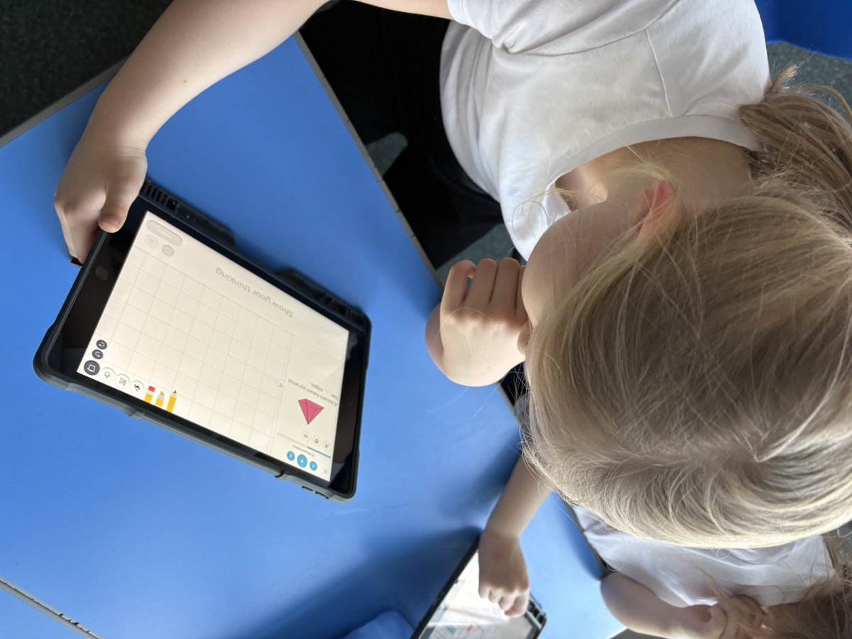 stpetersgala's tweet image. Some of P4 are using Magma Maths to show their understanding of 3D objects. We are counting faces, edges and vertices. @MagmaMath @SBCNumeracy