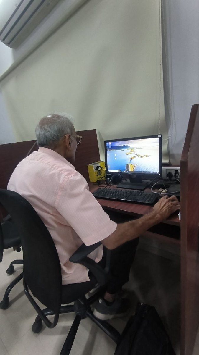 Tech_Veer_2025's tweet image. Age is never a barrier to learning.
Today, our senior citizen took a confident step into the world of computers. 🌟💻
#NeverStopLearning @apnipathshala_