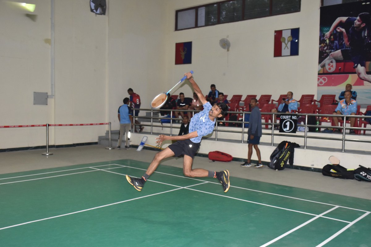 दिनांक 24 अक्टूबर 2025 को सीएसडब्ल्यूटी  बीएसएफ इंदौर में 15वीं बीएसएफ अंतर फ्रंटियर बैडमिंटन प्रतियोगिता - 2025 का औपचारिक उद्घाटन श्री वी टी कयारकर, उप महानिरीक्षक द्वारा किया गया।  इस प्रतियोगिता में सभी बीएसएफ फ्रंटियर्स के 200 से अधिक खिलाड़ी भाग ले रहे हैं।