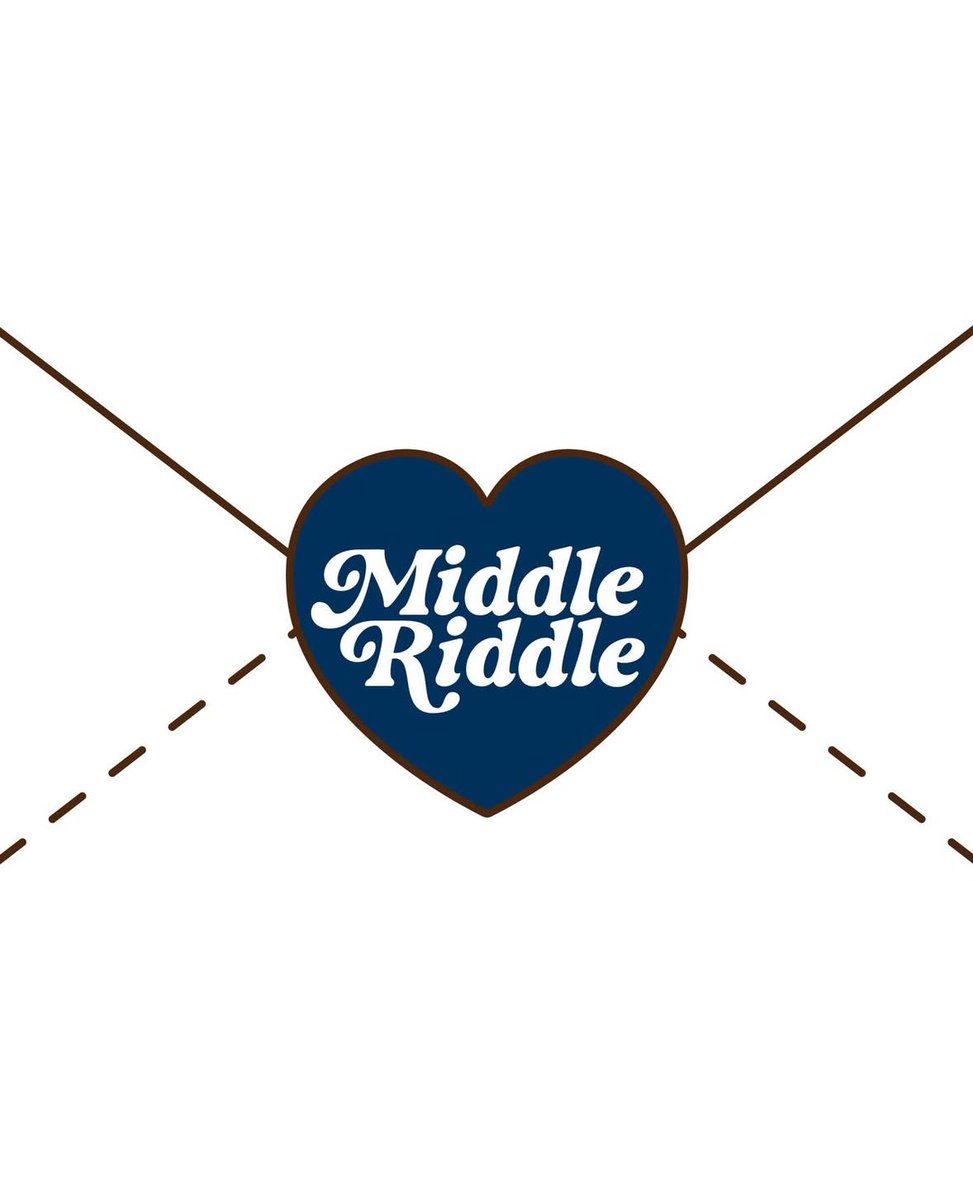 17qqlueimy_'s tweet image. ตื่นเต้นอ่าาาา &amp;gt;.&amp;lt;

Middle Riddle —— Winter warmth 
is coming. Stay tuned! 

#MiddleRiddle ,  #WearMiddleLiveRiddle