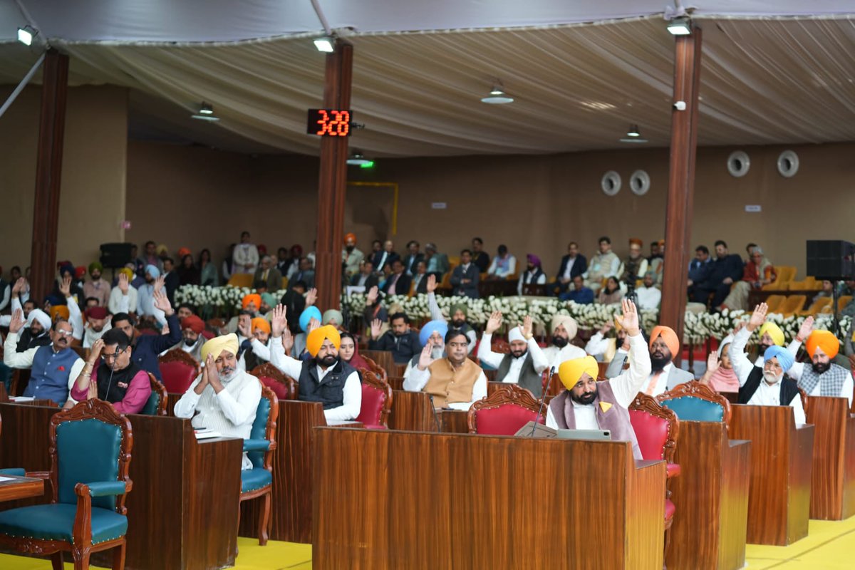 msisodia's tweet image. आज पहली बार पंजाब विधानसभा का विशेष इजलास, श्री गुरु तेग बहादुर साहिब जी की 350वीं शहादत को समर्पित, श्री आनंदपुर साहिब की पवित्र धरती पर आयोजित किया गया। इस ऐतिहासिक विधानसभा का हिस्सा बनना मेरे लिए सौभाग्य की बात है।

इस पवित्र सदन में मुख्यमंत्री सरदार भगवंत सिंह मान जी द्वारा…