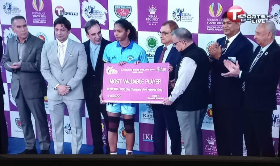 umeshpatelcgpyc's tweet image. भारतीय महिला कबड्डी टीम को वर्ल्डकप में विश्वविजेता बनने की बधाई इस टूर्नामेंट में प्लेयर ऑफ टूर्नामेंट संजू देवी जो बिलासपुर सरकंडा कबड्डी एकेडमी में प्रैक्टिस करती हैं।खेल मंत्री रहते इस एकेडमी को शुरू करने का सौभाग्य मिला था।किए गए काम का असर बाद में दिखता है तो खुशी होती है।