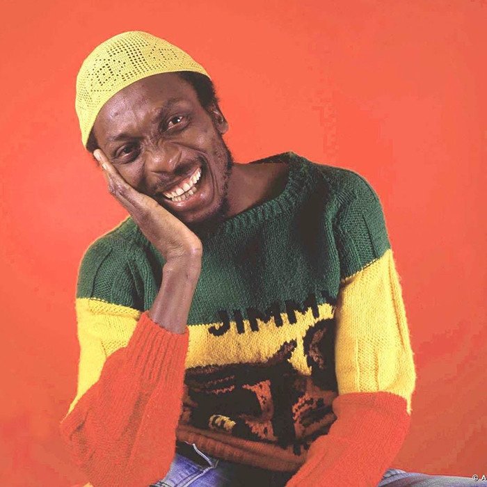 faustianovich's tweet image. Adiós al grandérrimo Jimmy Cliff, leyenda del reggae y uno de sus más populares embajadores (Many Rivers to Cross; You Can Get It If You Really Want; The Harder They Come; Reggae Night...). El Ivanhoe del peliculón CAIGA QUIEN CAIGA, y también en CLUB PARAÍSO.
Descanse en paz.