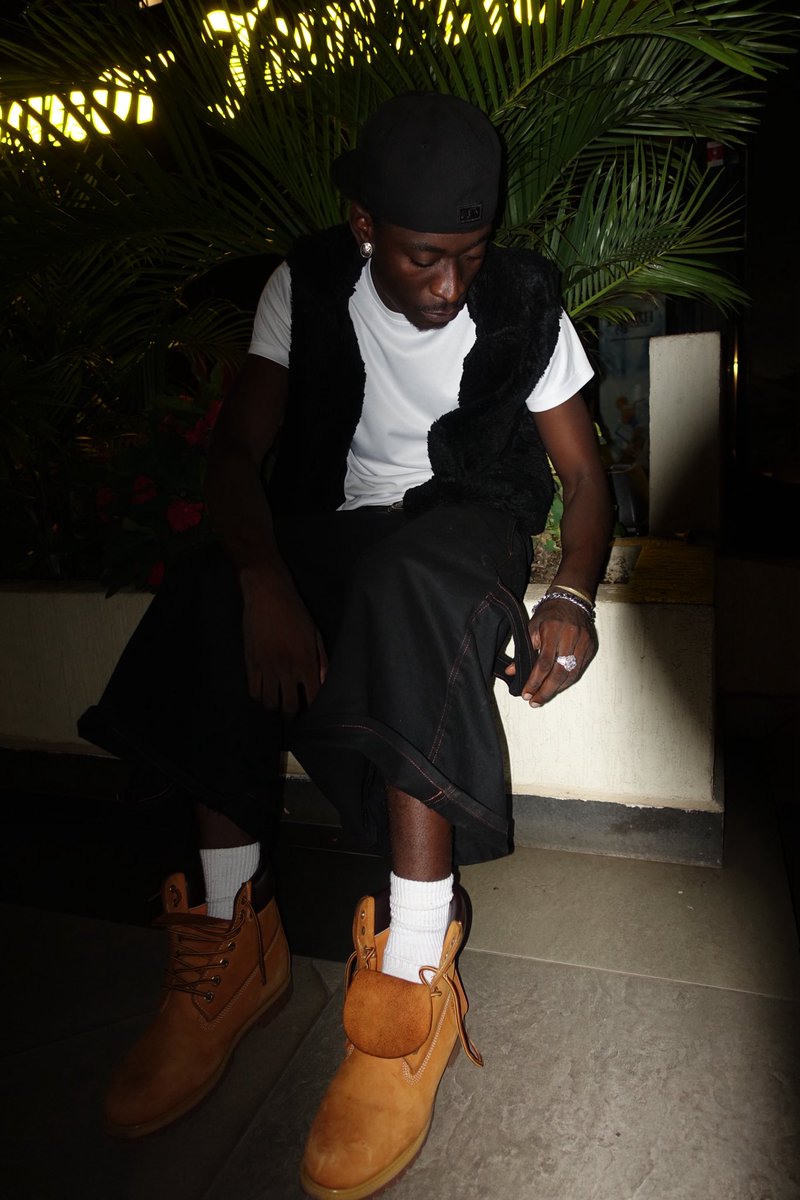 kojotrilla_'s tweet image. How did we fuccin get here??