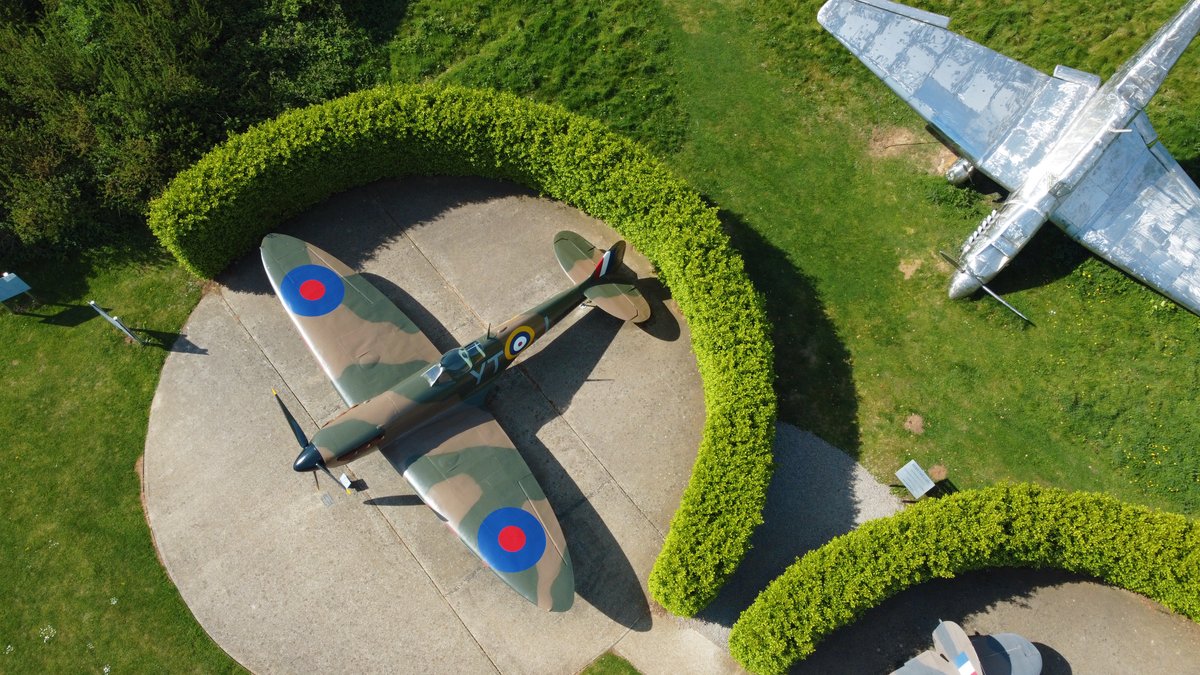 Looking for a cosy weekend activity? Head to the Memorial for a history-filled day by the sea 🌊

Warm up with coffee while soaking in sea views from the Cockpit Café ☕️

The Scramble Experience: Watch a moving film and even take the controls of a mock-up Hurricane cockpit ✈️