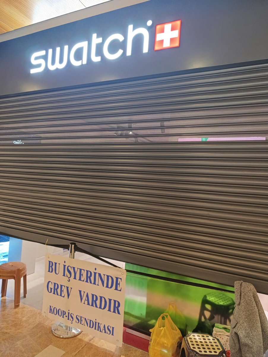 SOL Parti Antalya İl Örgütü olarak, hakları için direnen grevdeki #Swatch işçilerini ziyaret ettik.