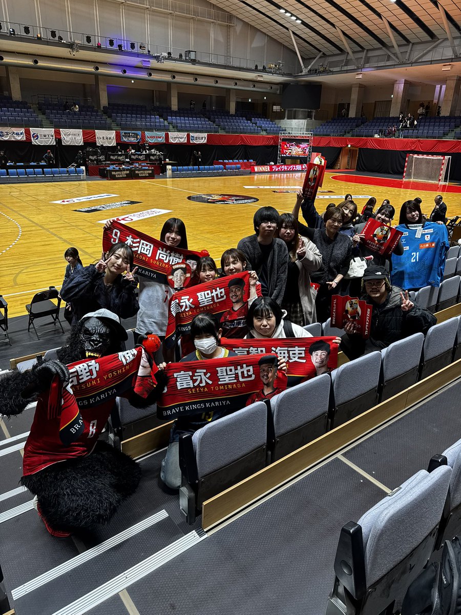 スタッフみんなでハンドボール観戦🤾‍♂️
最高でしたーーー🦍
#リーグH
#ブレイヴキングス刈谷