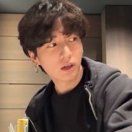 mhereonlyforbts's tweet image. The fact between these 2 jungkook pics, theres over 7 yrs of difference, like