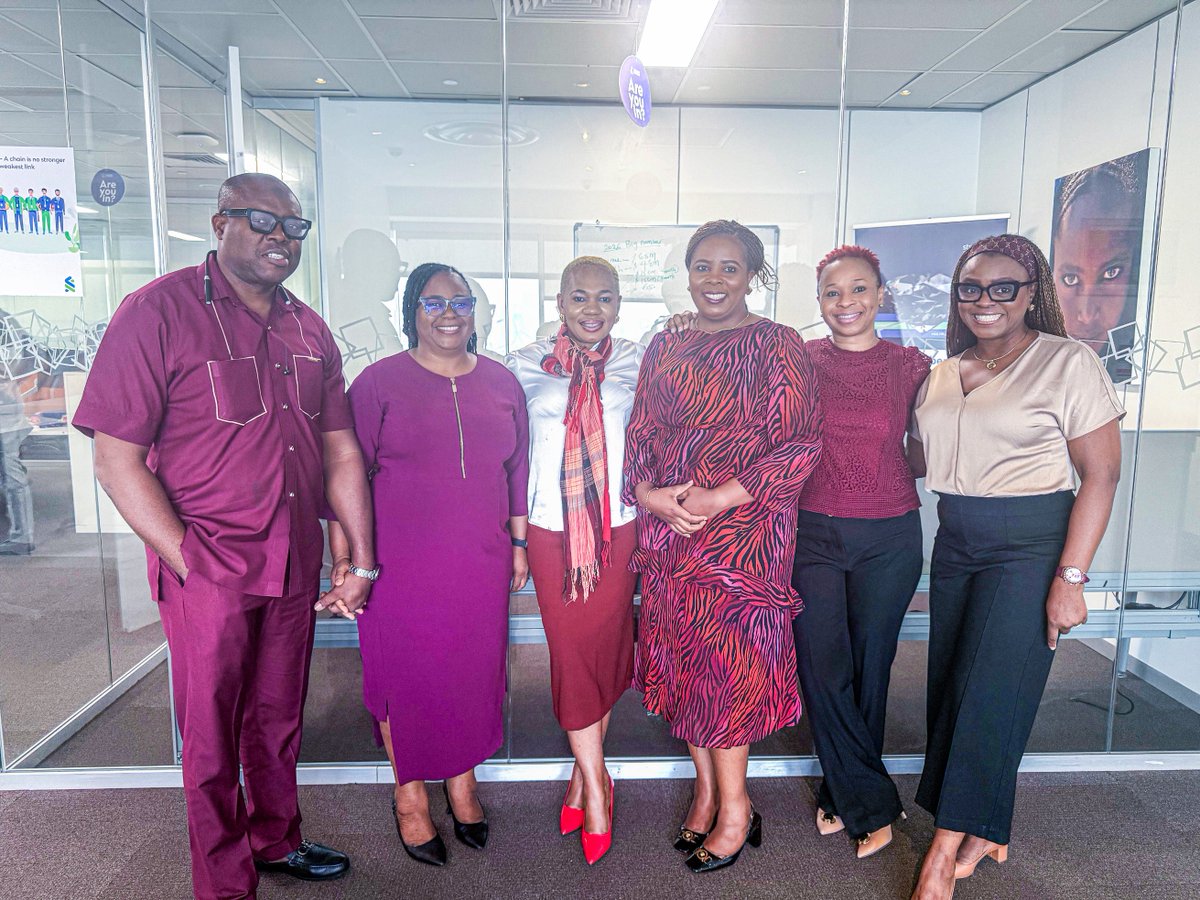 StanChartNG's tweet image. Week’s open, energy’s up, and the SC crew is locked in. 

Monday starts strong when we do.

#StanChartNG #MondayMotivation #HumansofSC