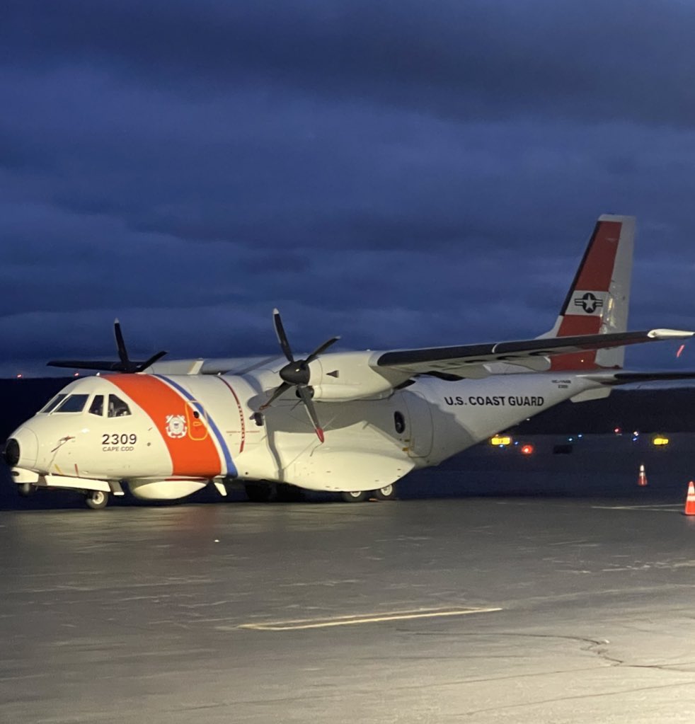 kellser64's tweet image. #AlphabetChallenge 
#weekVforVowels- A for aircraft

Here’s my Coast Guard 
Landed at Bradley International Airport