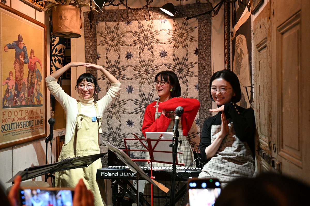 noranekochan's tweet photo. 第一回目の #TEXTONE by 女優倶楽部。
お題は「猫」。
楽しかったにゃあ。 https://t.co/H6RPhy1iCR