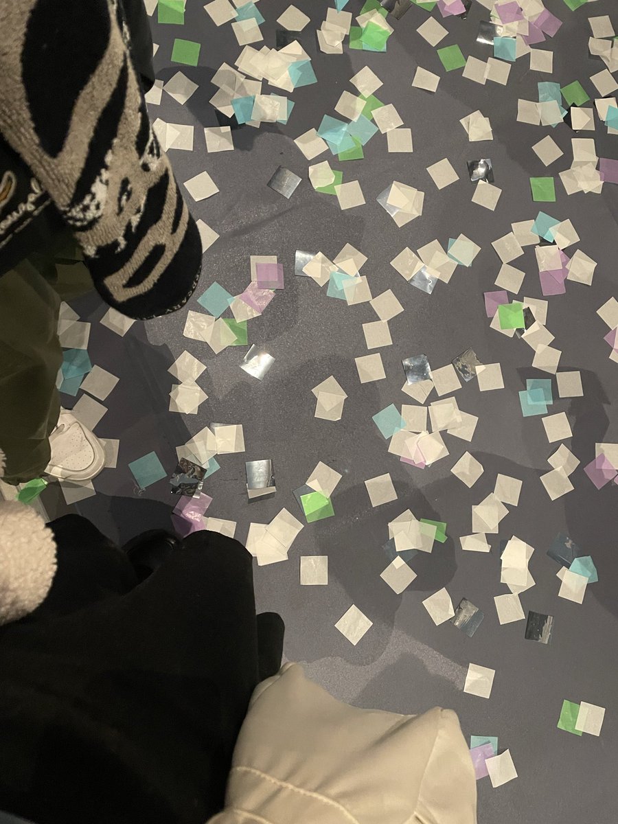 デビュー、20周年おめでとうございます！

「音楽の深い海に潜る」と言う野田さんのお言葉が印象的でした。RADWIMPSの音楽は生活の中に自然とあって、これからもきっと寄り添ってくれるのでしょう！

YOASOBIも圧巻でした！🤍

 #RADWIMPS20th_TOUR
#RADWIMPS20th 
#RADWIMPS