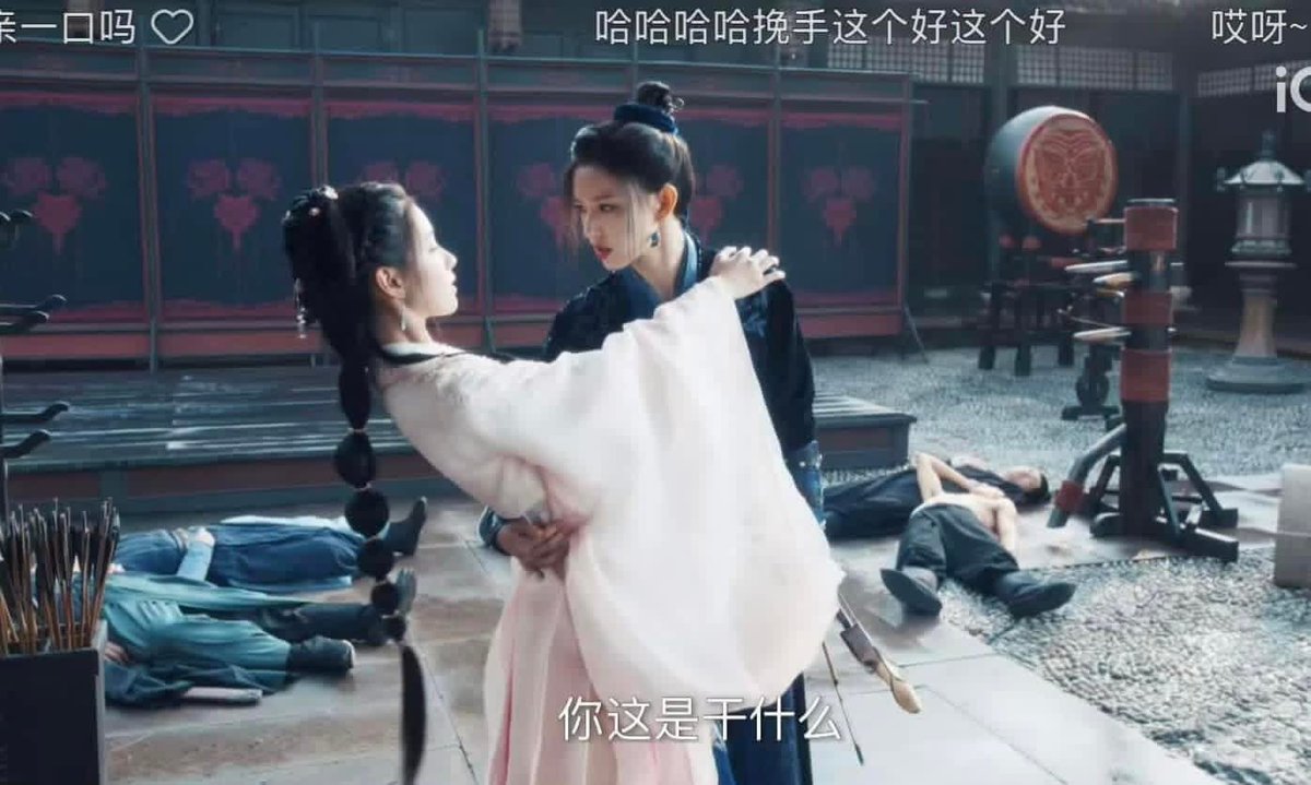 chenduling1018's tweet image. The award of getting more chemistry with her Female leads than the others in drama goes to Chen Duling 😭
Which cp do you prefer🤣 
#ChenDuling
#DuduFact